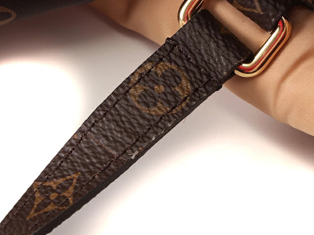 LOUIS VUITTON On The Go LV Pillow Beige Cream - Picture 5 of 9